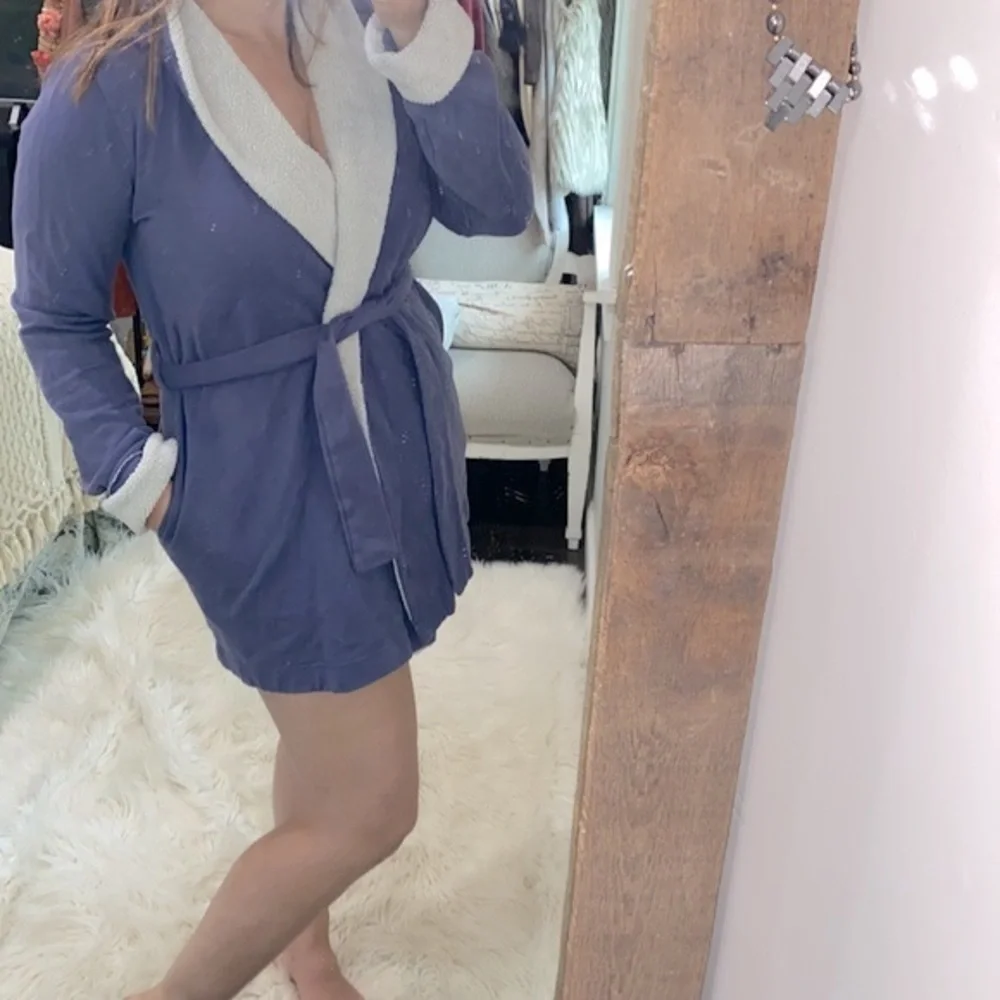 Victorias Secret purple cozy robe size small